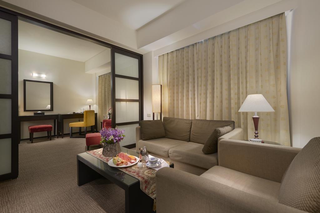 Gala Hotel Тайбэй Экстерьер фото